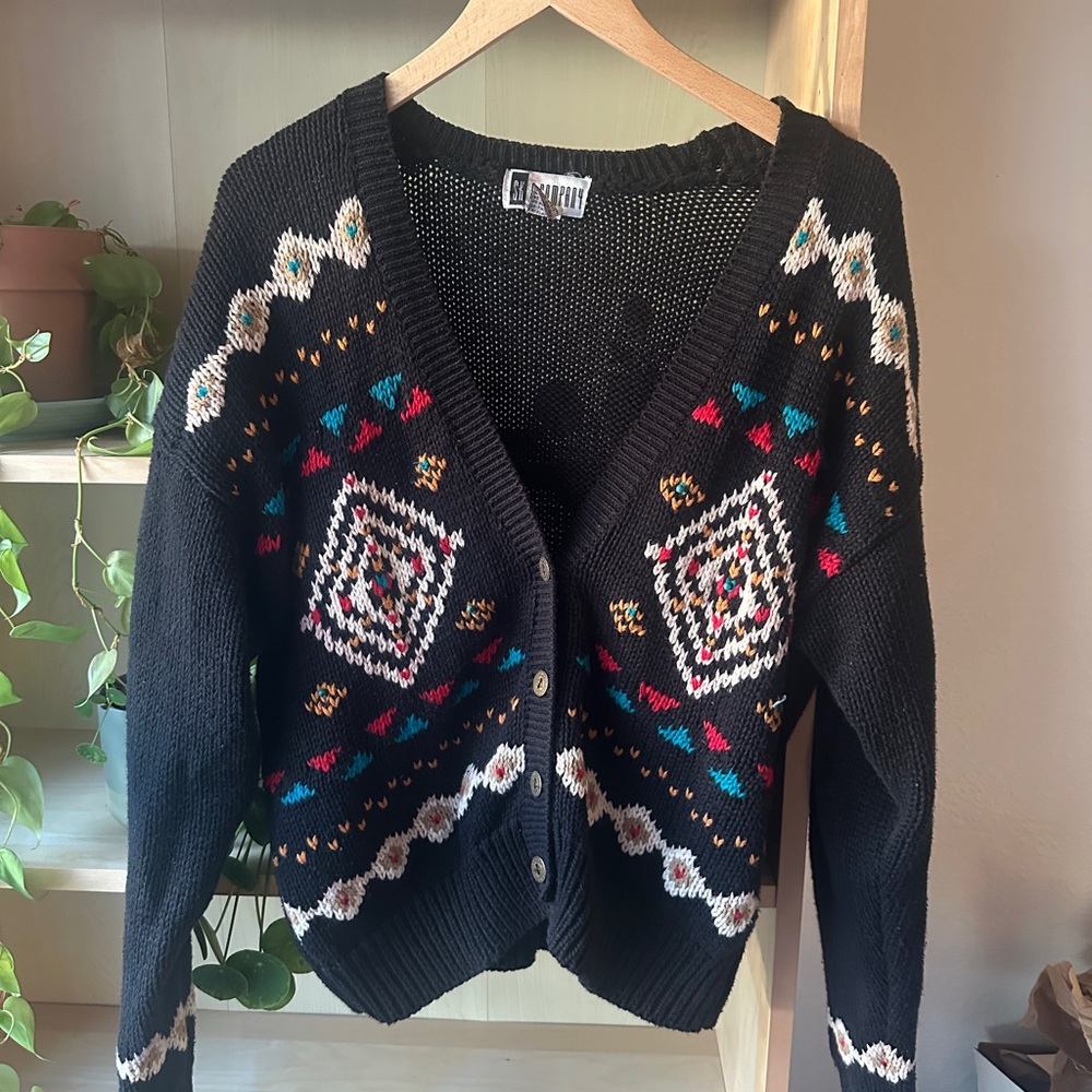 Vintage Black Patterned Women's Sweater